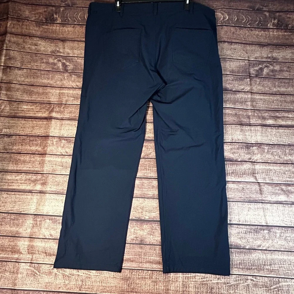 Lululemon Commission Pant Classic Mens 46x32 Navy Blue Warpstreme Trousers